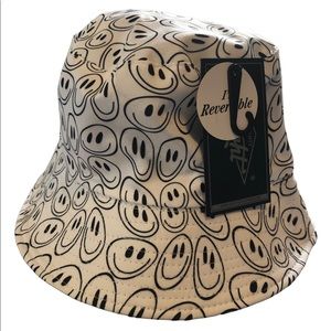 Smiley Bucket Hat Reversible Brand New